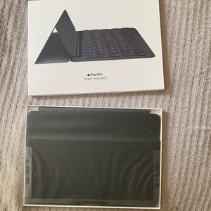iPad Pro Smart Keyboard